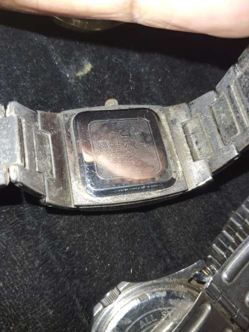 A JOBLOT VINTAGE DRESS WATCHES  SOME ARE WORKING SOLD AS IS NOT TESTED