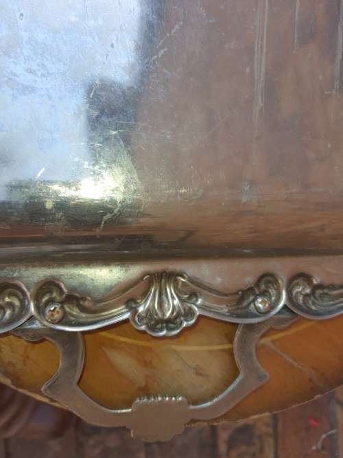 AN EDWARDIAN STYLE SILVER PLATED SERVING TRAY LARGE VERY ORNATE IN DESIGN TRAY SOLD AS IS