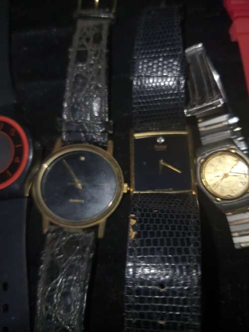 A COLLECTION OF MIXED JOBLOT WATCHES SOLD AS IS NOT TESTED