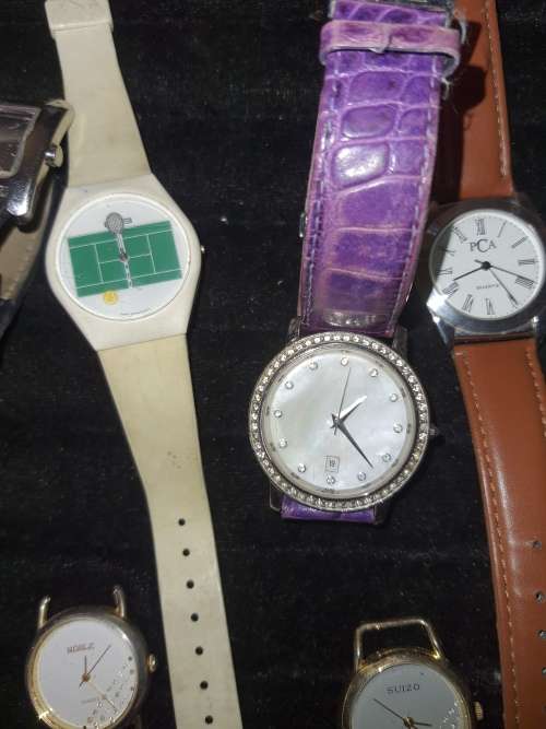 A BULK JOBLOT VINTAGE WOMANS DRESS WATCHES SOLD AS IS NOT TESTED