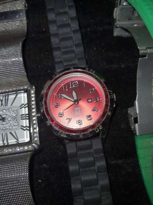 A BULK JOBLOT VINTAGE WOMANS DRESS WATCHES SOLD AS IS NOT TESTED