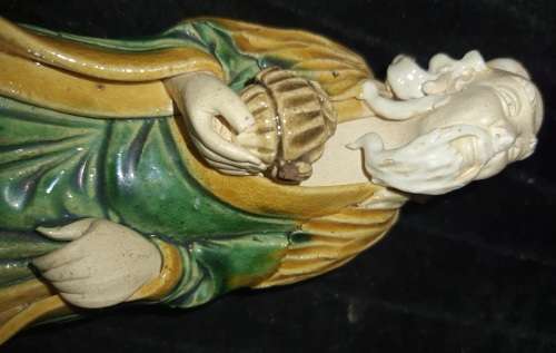 A CHINESE WISE MEN FIGURINE PORCELLAN