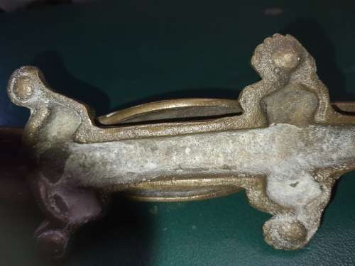 AN ANTIQUE BRASS CROCODILE NUT CRACKER 38CMS IN LENGTH
