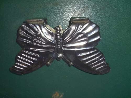 A VINTAGE MIXED JOBLOT KITCHENALIA SOLD AS IS