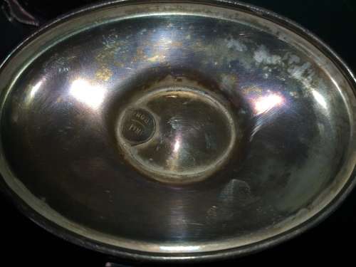 A VINTAGE MIXED JOBLOT KITCHENALIA SOLD AS IS
