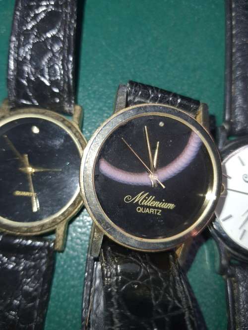 A COLLECTION OF WOMANS COSTUME WATCHES SOLD AS IS NOT TESTED