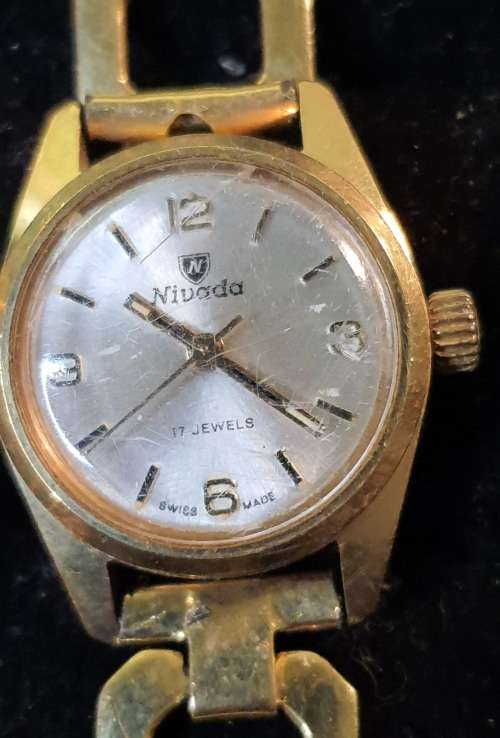 THREE BEAUTIFULL VINTAGE WOMANS WATCHES SOLD AS IS NOT TESTED