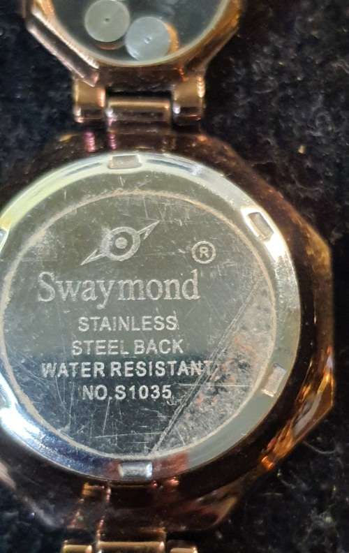 THREE BEAUTIFULL VINTAGE WOMANS WATCHES SOLD AS IS NOT TESTED