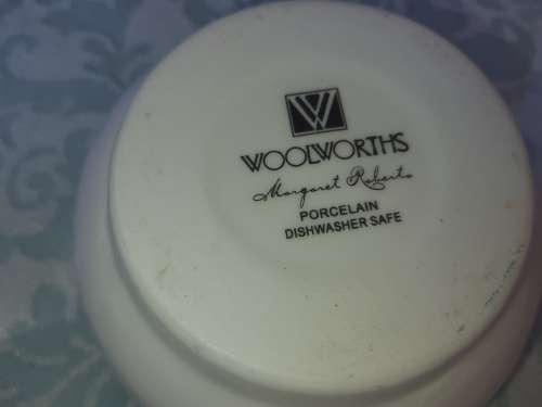 A WOOLWORTHS LEMON JUICE BOWL