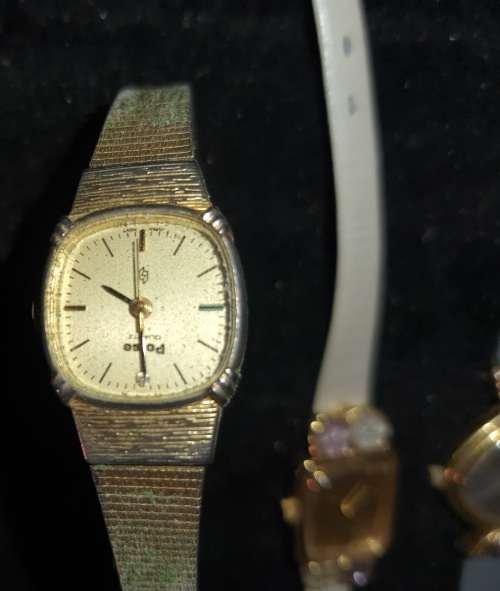 A COLLECTION OF VINTAGE WOMANS WRIST WATCHES SOLD AS IS NOT TESTED