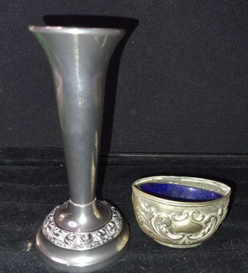 TWO VINTAGE SILVER PLATED DECORATIVE ITEMS FOR THE HOME