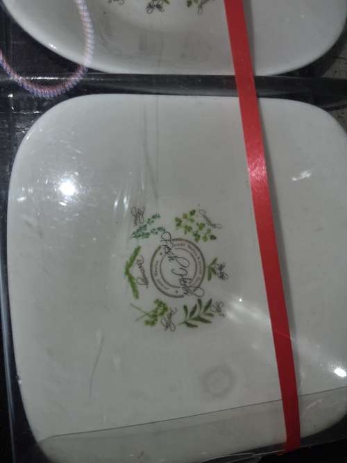 A SET OF SIX VINTAGE PROCELLAN CERAMIC FRESH HERB BOWLS
