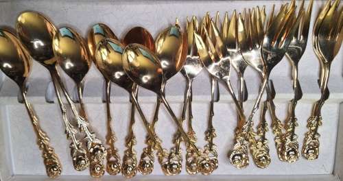 A RARE COMPLETE GARBER DESERT SERVING CUTLERY SET IN GREAT CONDITION SOLD AS IS