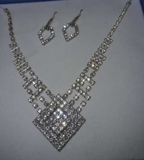 TWO EXQUISTE CLASSIC EVENING COSTUME NECKLACE SETS