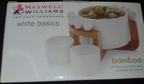 A virtually brand new never been used Maxwell and Williams white basic olive bowl