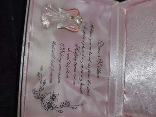 A joblot appreciation item for all the mothers sold as is