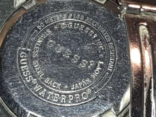 A VINTAGE COLLECTION QUALITY BRANDED WOMANS WATCHES SOLD AS IS NOT TESTED