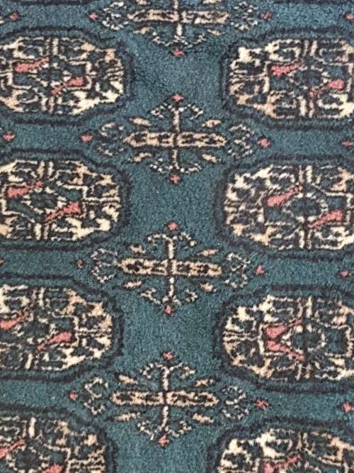 A beautiful hand made Persian carpet with the certificate on it sold as is