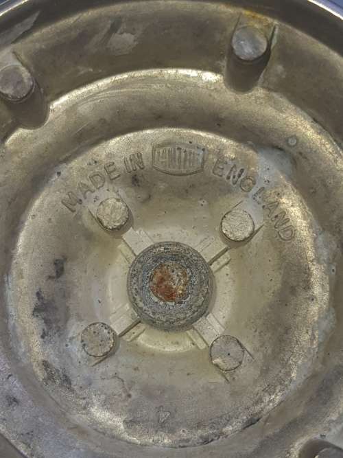 A COLLECTION OF VINTAGE UNTENSIL SOLD AS IS