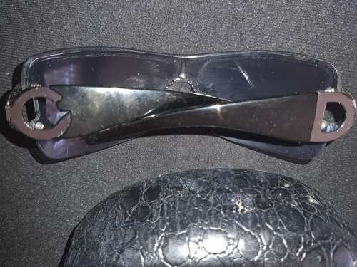 A VINTAGE D AND C WOMANS SUNGLASSES SOLD AS IS