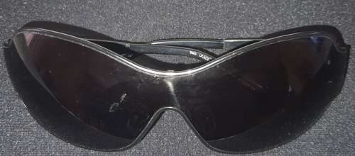 A VINTAGE WOMANS DandG SUNGLASSES SOLD AS IS