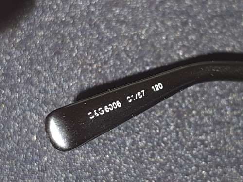 A VINTAGE WOMANS DandG SUNGLASSES SOLD AS IS