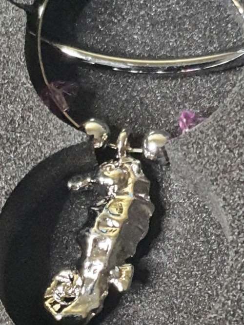 A BEAUTIFULL AND IN GREAT CONDITION CHRISTMAS WINE GLASS CHARMS FROM THE SEA
