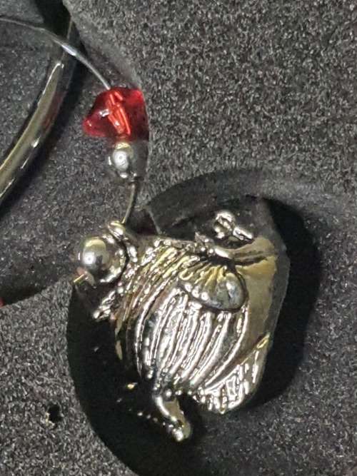 A BEAUTIFULL AND IN GREAT CONDITION CHRISTMAS WINE GLASS CHARMS FROM THE SEA