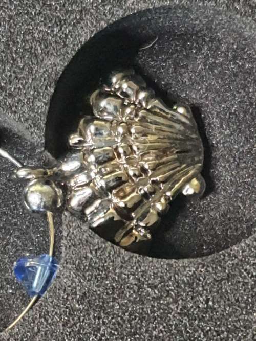 A BEAUTIFULL AND IN GREAT CONDITION CHRISTMAS WINE GLASS CHARMS FROM THE SEA