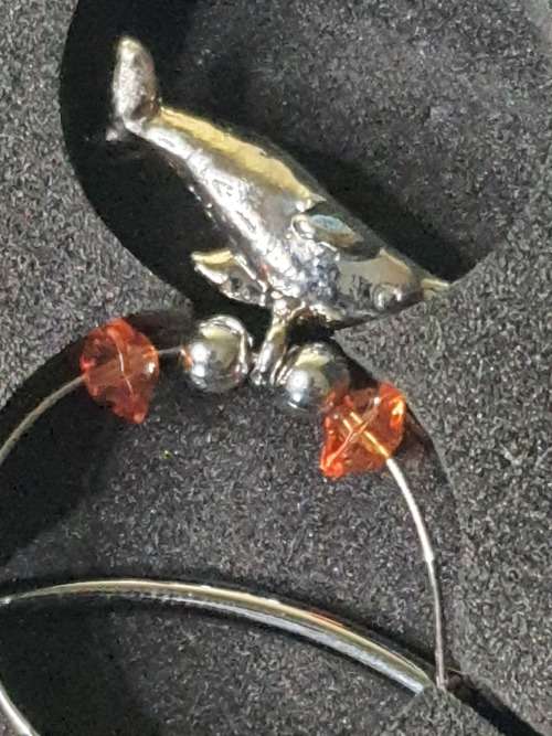 A BEAUTIFULL AND IN GREAT CONDITION CHRISTMAS WINE GLASS CHARMS FROM THE SEA