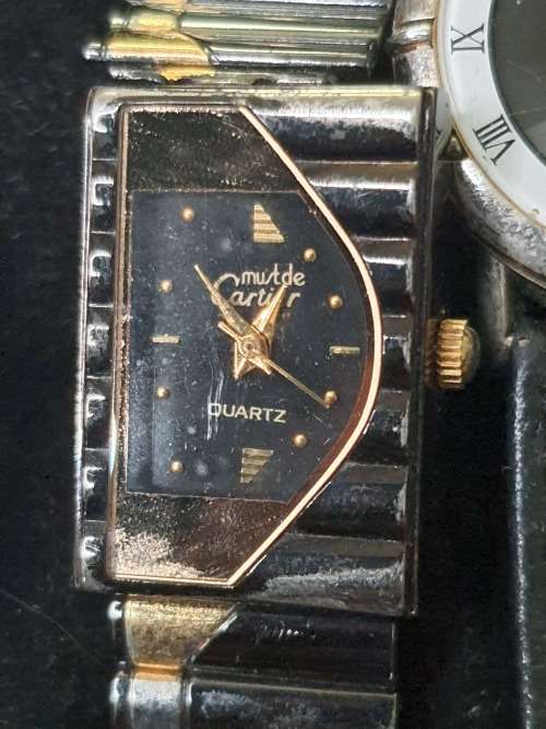 A COLLECTION JOBLOT VINTAGE WATCHES SOLD AS IS NOT TESTED