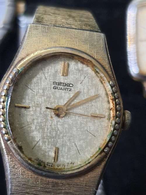 A COLLECTION JOBLOT VINTAGE WATCHES SOLD AS IS NOT TESTED