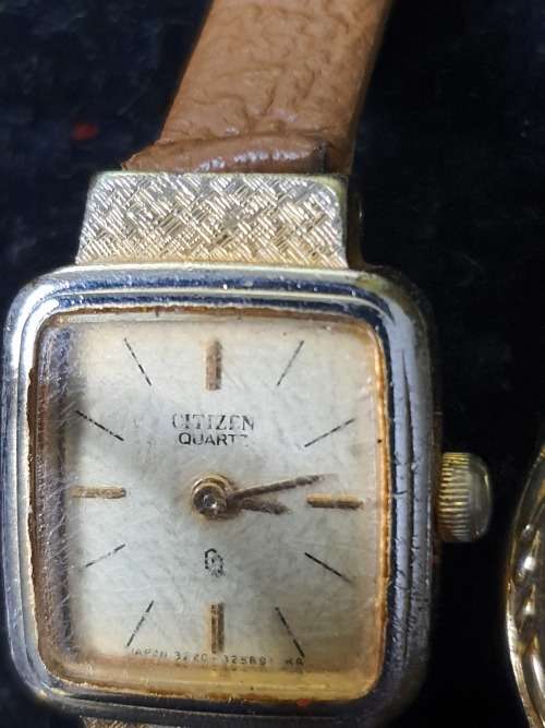 A COLLECTION JOBLOT VINTAGE WATCHES SOLD AS IS NOT TESTED