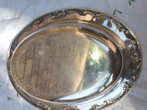 A VINTAGE SIOVER PLATED TURINE IN GREAT CONDITION SOLD AS IS