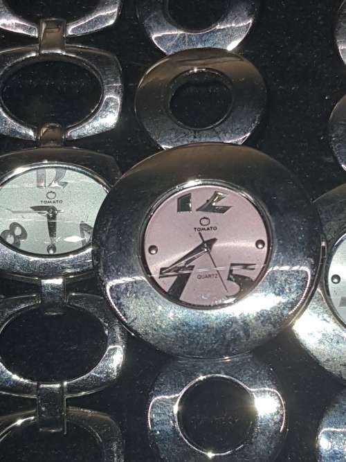 A BULK JOBLOT WOMANS QUARTZ WATCHES SOLD AS IS NOT TESTED