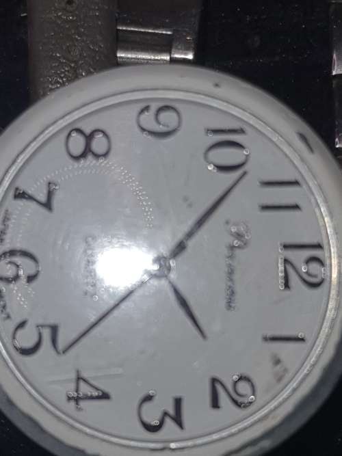A BULK JOBLOT WOMANS QUARTZ WATCHES SOLD AS IS NOT TESTED