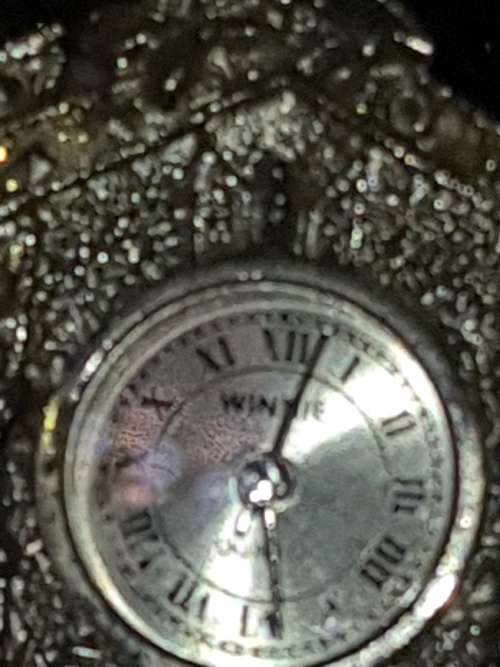 A BULK JOBLOT WOMANS QUARTZ WATCHES SOLD AS IS NOT TESTED
