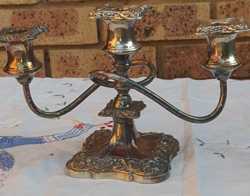 A VINTAGE CANDLABRA THREE CANDLE STAND VICTORIAN STYLE MADE IN CANADA SOLD AS IS