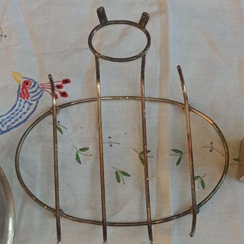 A JOBLOT KITCHENALIA SOLD AS IS