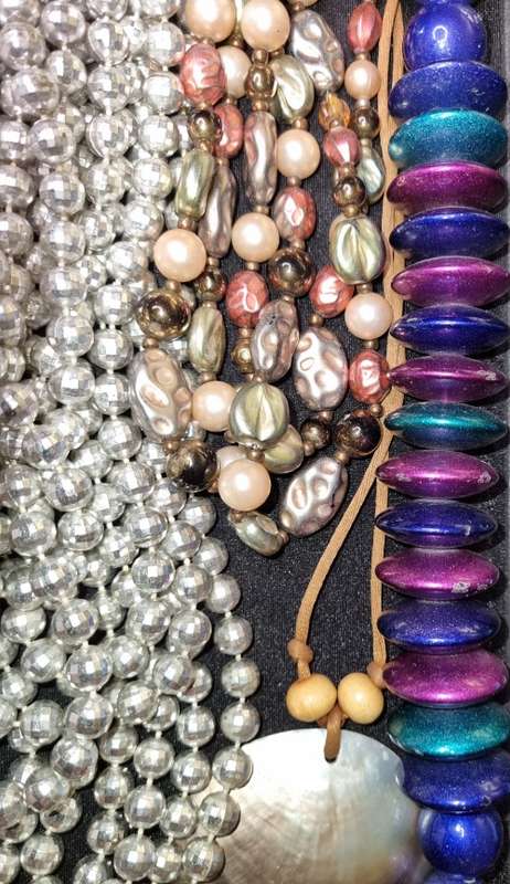 A VINTAGE COLLECTION JOBLOT OF BEADED COSTUME NECKLACES SOLD AS IS