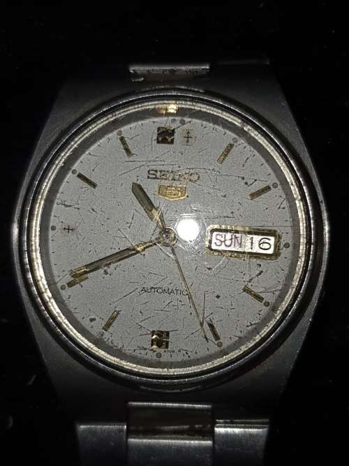 A JOBLOT VINTAGE MENS WRIST WATCHES SOLD AS IS NOT TESTED