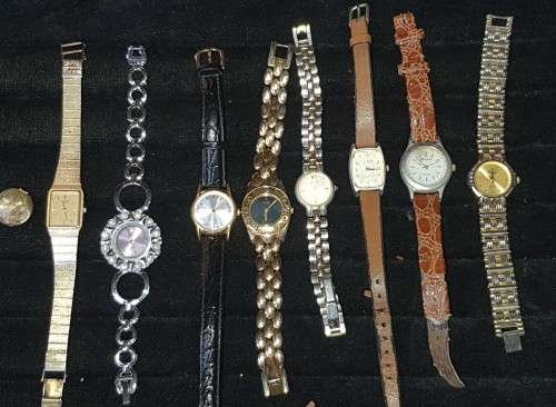 A COLLECTION OF VINTAGE WOMANS WATCHES SOLD AS IS NOT TESTED