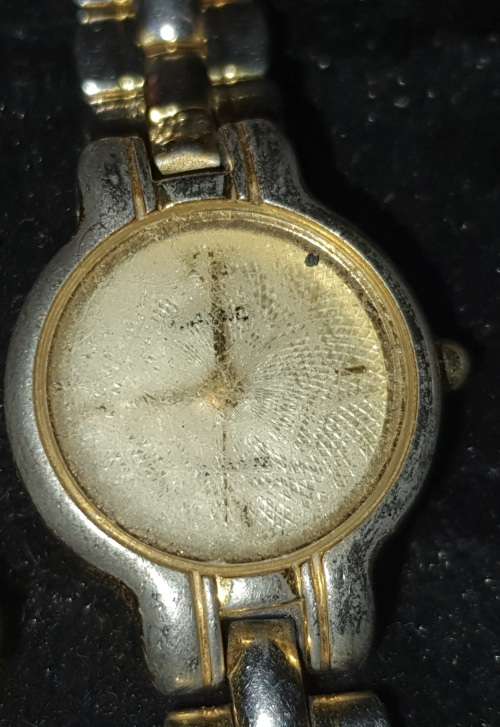 A COLLECTION OF VINTAGE WOMANS WATCHES SOLD AS IS NOT TESTED