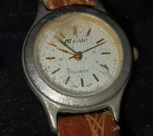 A COLLECTION OF VINTAGE WOMANS WATCHES SOLD AS IS NOT TESTED