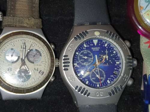 A MIXED VINTAGE JOBLOT WATCHES SOME MAY NEED BATTERIRES AND COVERS SOLD AS IS NOT TESTED