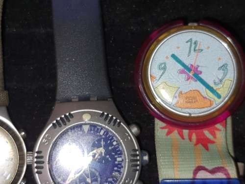A MIXED VINTAGE JOBLOT WATCHES SOME MAY NEED BATTERIRES AND COVERS SOLD AS IS NOT TESTED