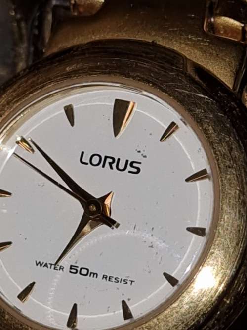 A VINTAGE JOBLOT WOMANS DRESS WATCHES SOLD AS IS NOT TESTED