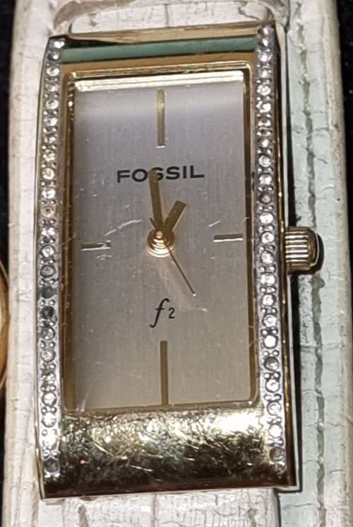 A VINTAGE JOBLOT WOMANS DRESS WATCHES SOLD AS IS NOT TESTED