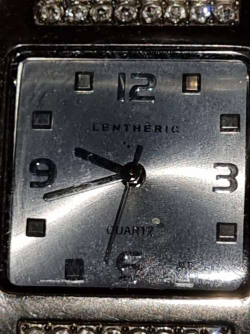A COLLECTION OF WOMANS WATCHES SOLD AS IS NOT TESTED