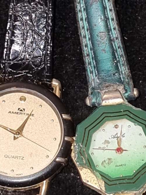 A VINTAGE JOBLOT WOMANS WATCHES SOLD AS IS NOT TESTED